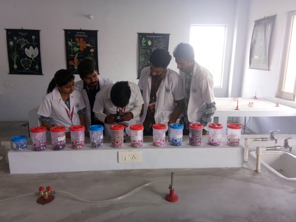 Pharmacognosy Lab SBS COLLEGE OF PHARMACY, SOHIAN KALAN, AMRITSAR